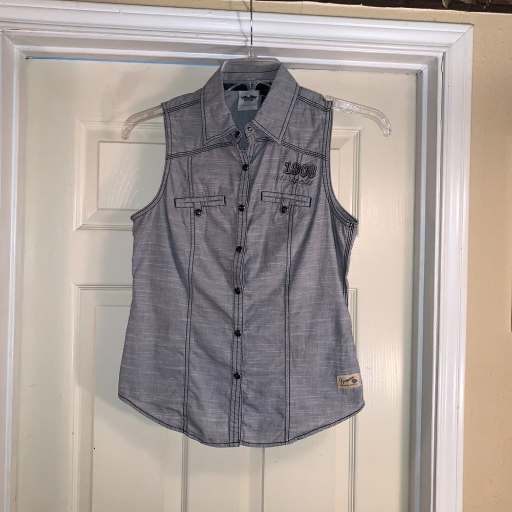 Small LIGHT Grey Sleeveless Snap Up Front Harley Davidson Top Slight Stretch